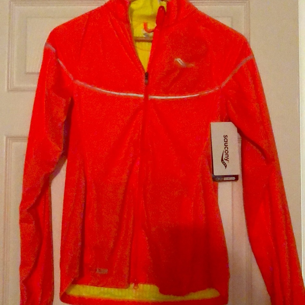 Women’s Saucony Run Shield Nomad Jacket